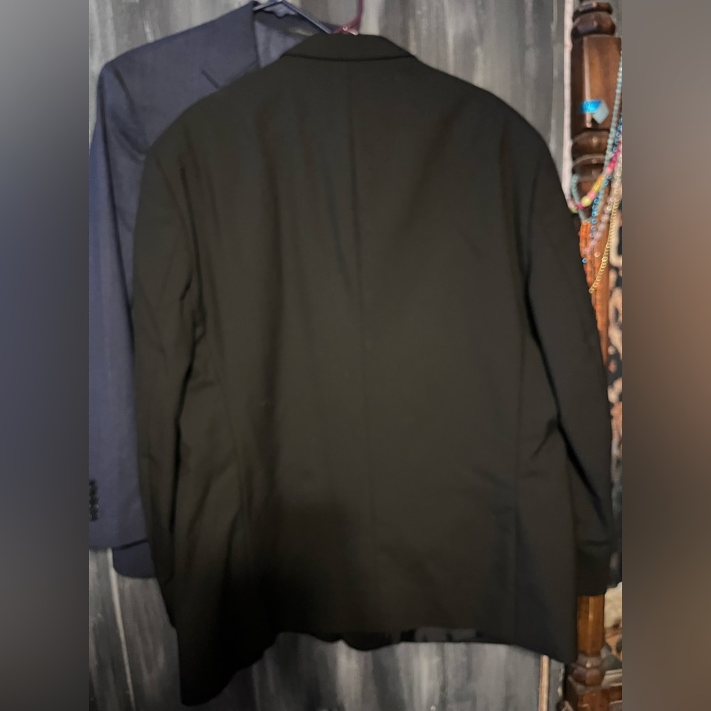2 suit jackets size 50R
In like new condition - Picture 5 of 12